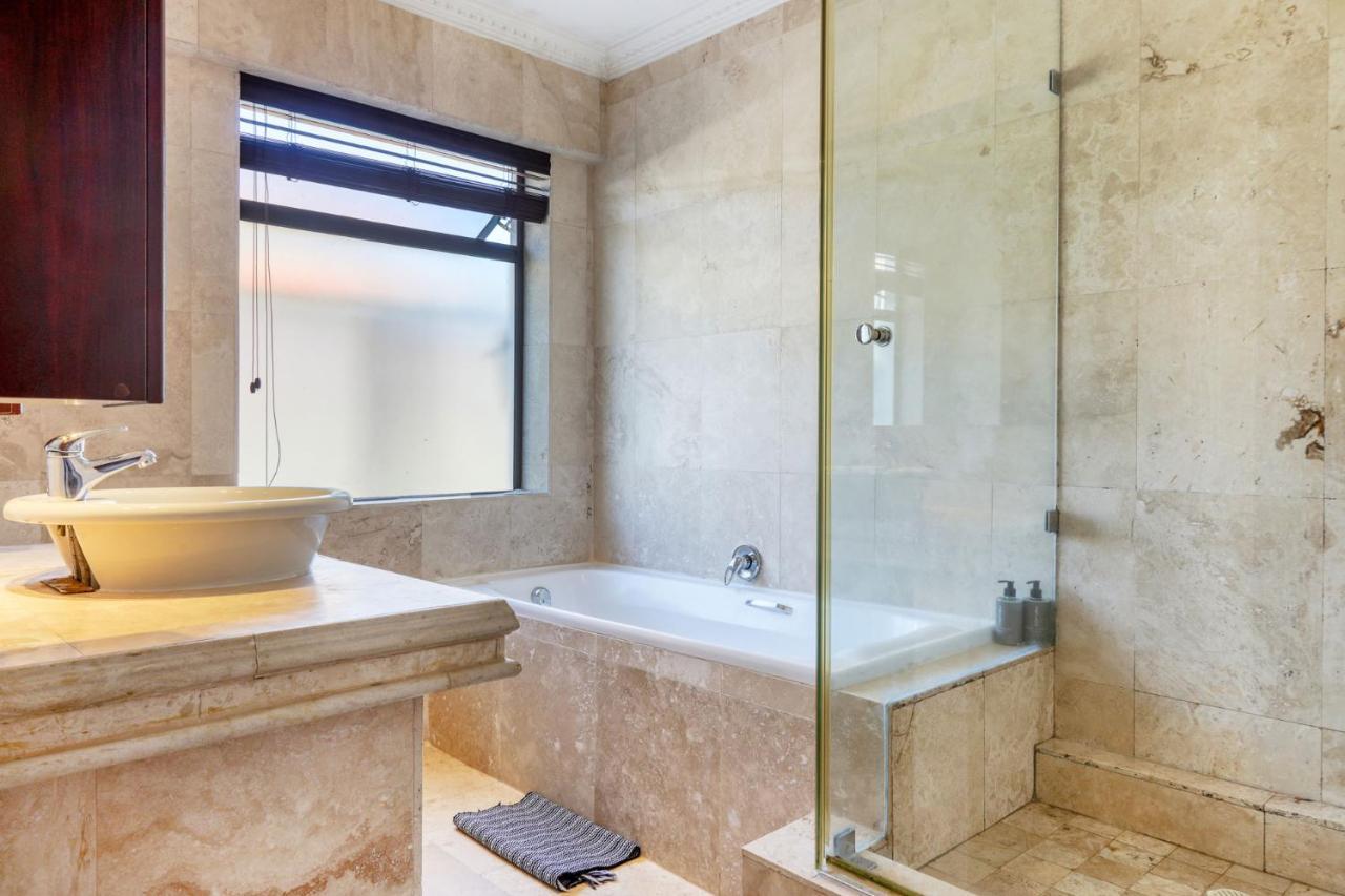 Апартаменты Backup Powered Atlantic Sea-View Penthouse Кейптаун Экстерьер фото